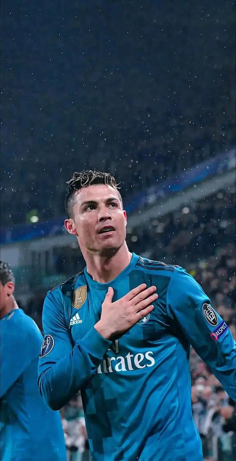 瓜迪奥拉看发布会说法，下赛季会留队？但如果欧冠失败？