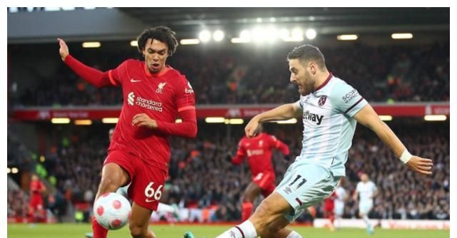 “慕容世家”资料片现已震撼开启，女侠一剑舞天龙！