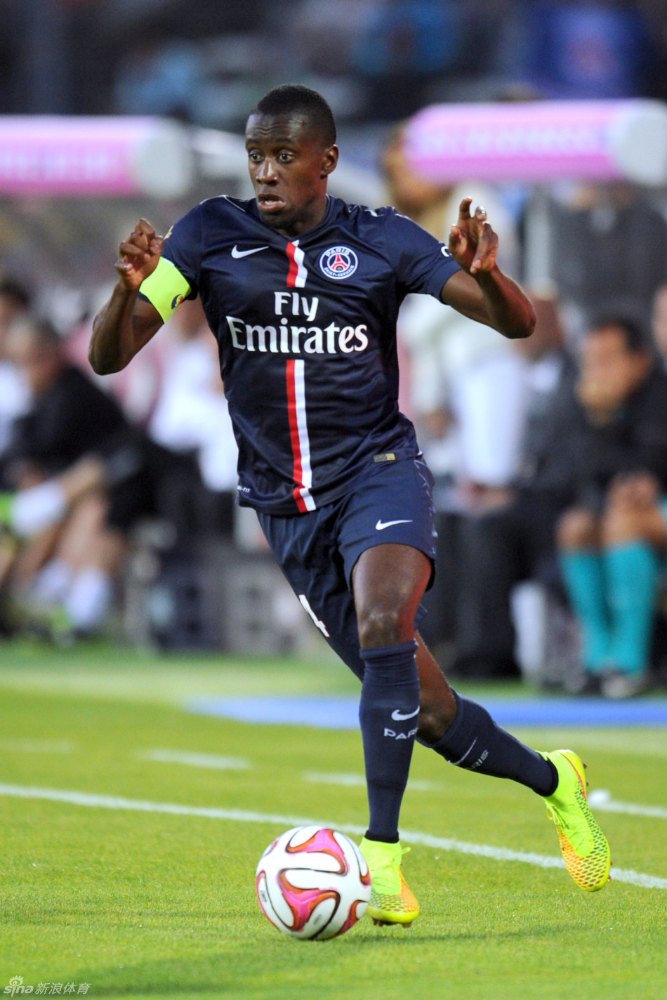 AG22大场连胜终于被终结了，狼队3比1终结对AG六连败，晋级季后赛！