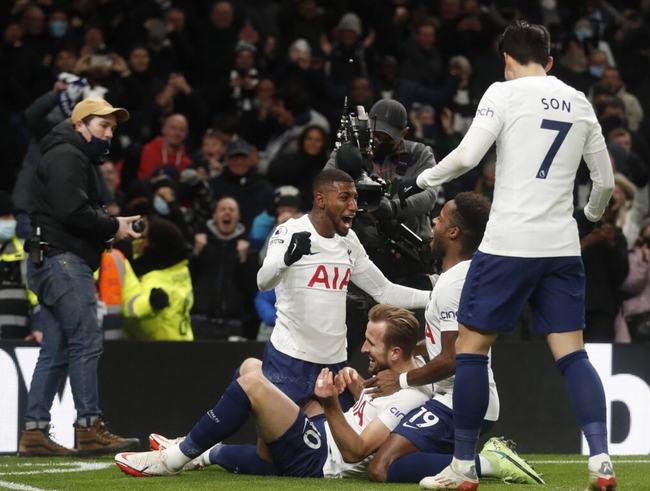 每体：皮克将观赛西超杯决赛；若皇马进决赛老佛爷会亲赴沙特