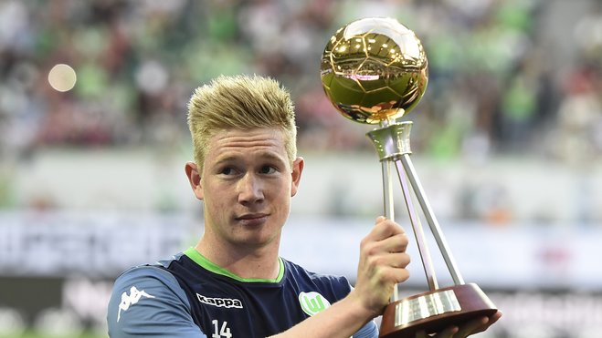 即将迎来两周年的星铁，准备直接给玩家们“撒币”